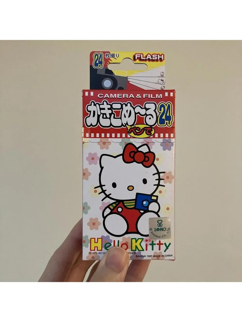 Hello Kitty Disposable 35mm Camera Novelty Gift